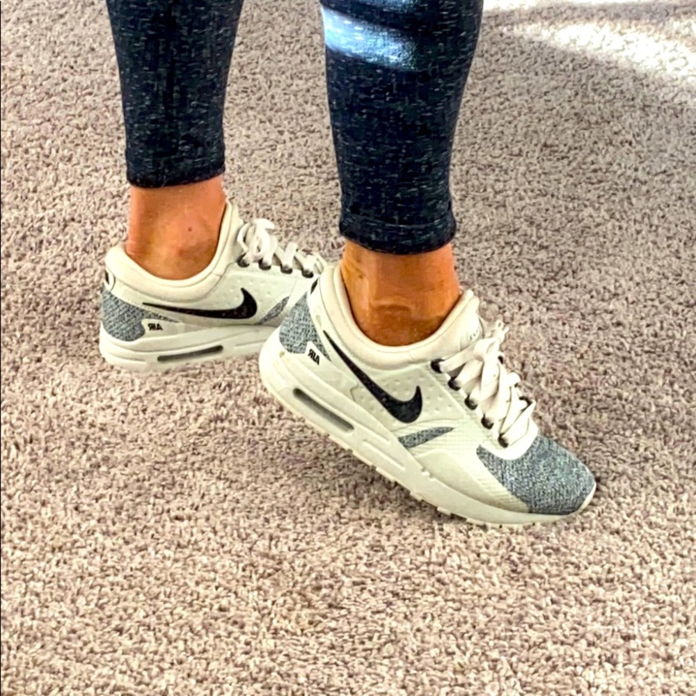 NIKE AIR MAX ZERO